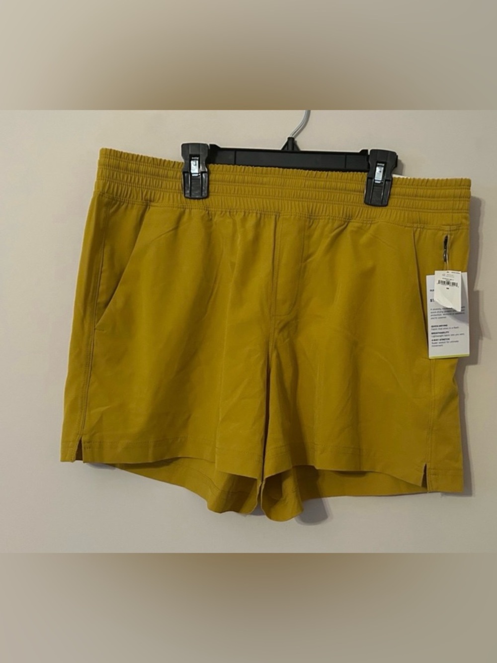 Old Navy Mustard Yellow Athletic Shorts Size Medium NWT